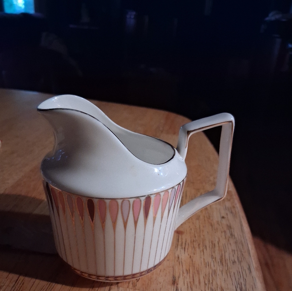 Graceware Elegant Pink White Creamer